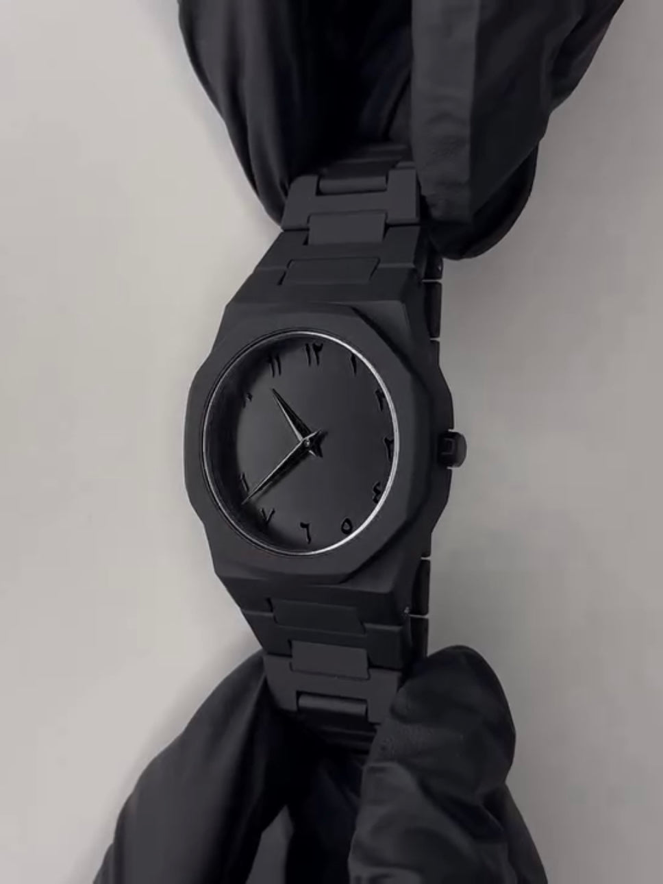 Full BLACK AURA Quartz Watch – Lightweight Design,Premium Quality & Finish